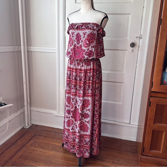 3/$20 💥 Voyage Blouson Strapless Maxi Dress Ruffle Smocked Pink Boho Paisley M - Picture 14 of 16